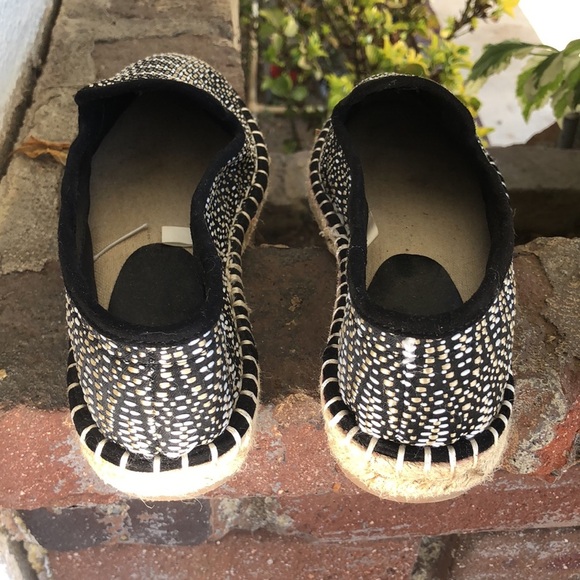 BLACK & WHITE WOVEN ESPADRILLE FLAT 7 1/2 NEW CARLY UNIVERSAL THREAD NWOT - Picture 7 of 11